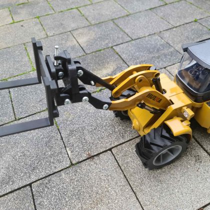 Huina 1583 Radlader Palettengabel