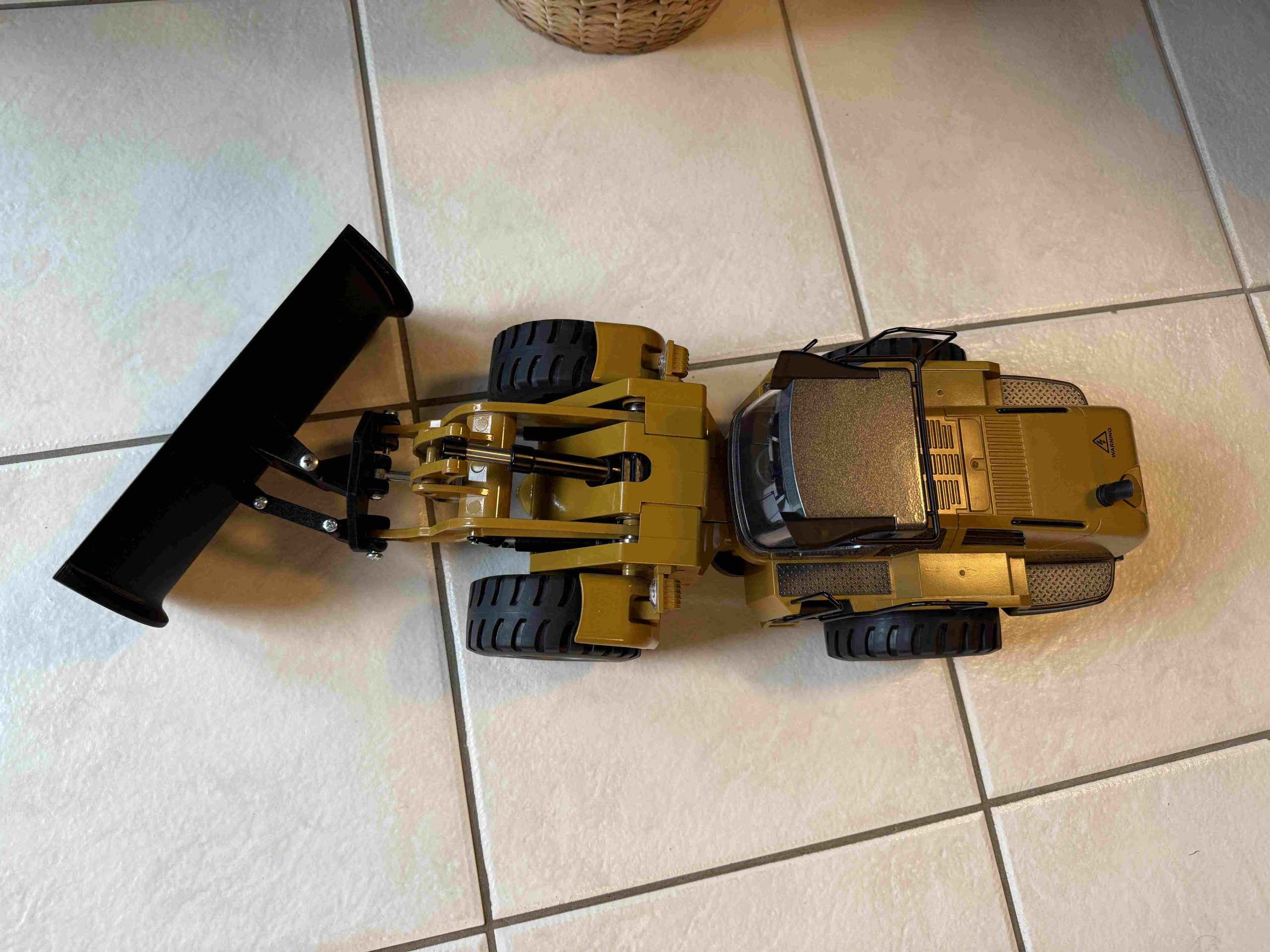 Huina 1583/Amewi/Volvo Radlader - verstellbares Schneeschild/Schiebeschild – Bild 7