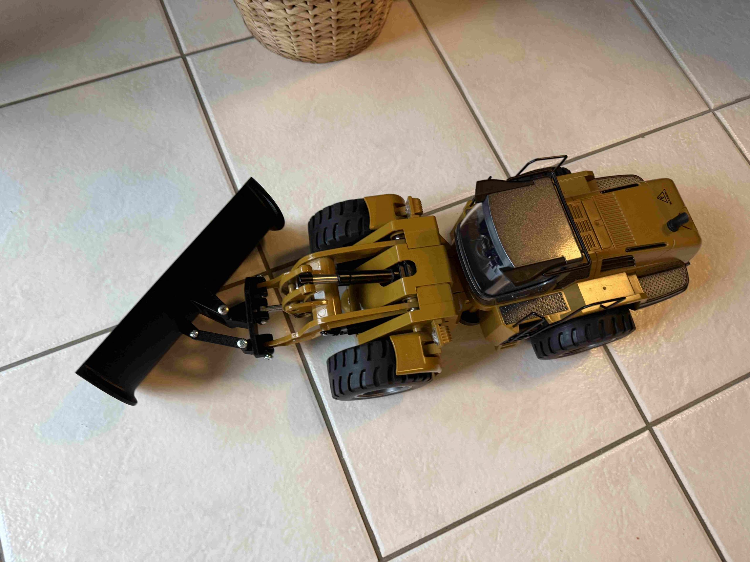 Huina 1583/Amewi/Volvo Radlader - verstellbares Schneeschild/Schiebeschild – Bild 5